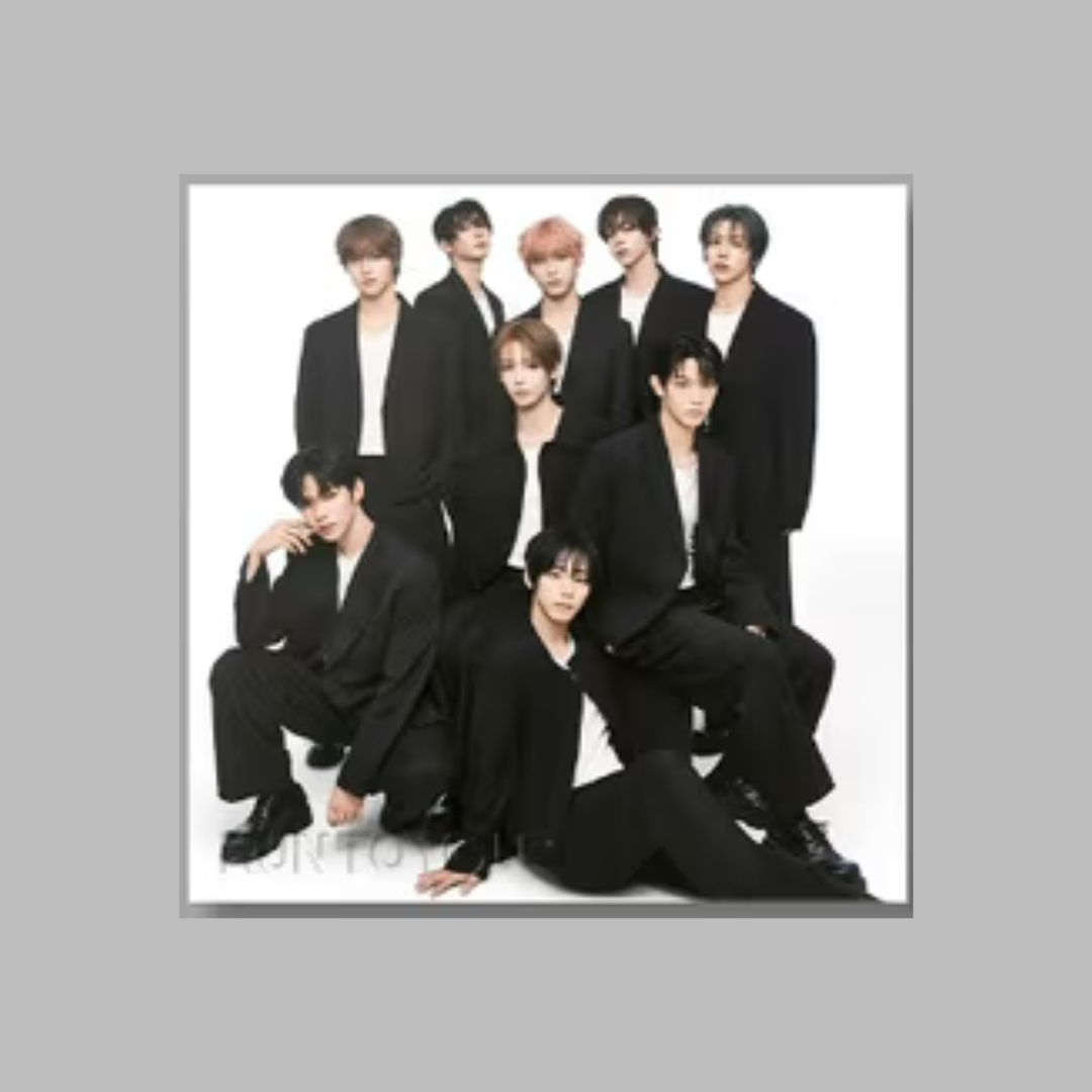 (PRE-ORDER) AHOF - 3RD MINI ALBUM [RUN TO YOU] (DIGIPACK VER.) (10 VERSIONS) RANDOM