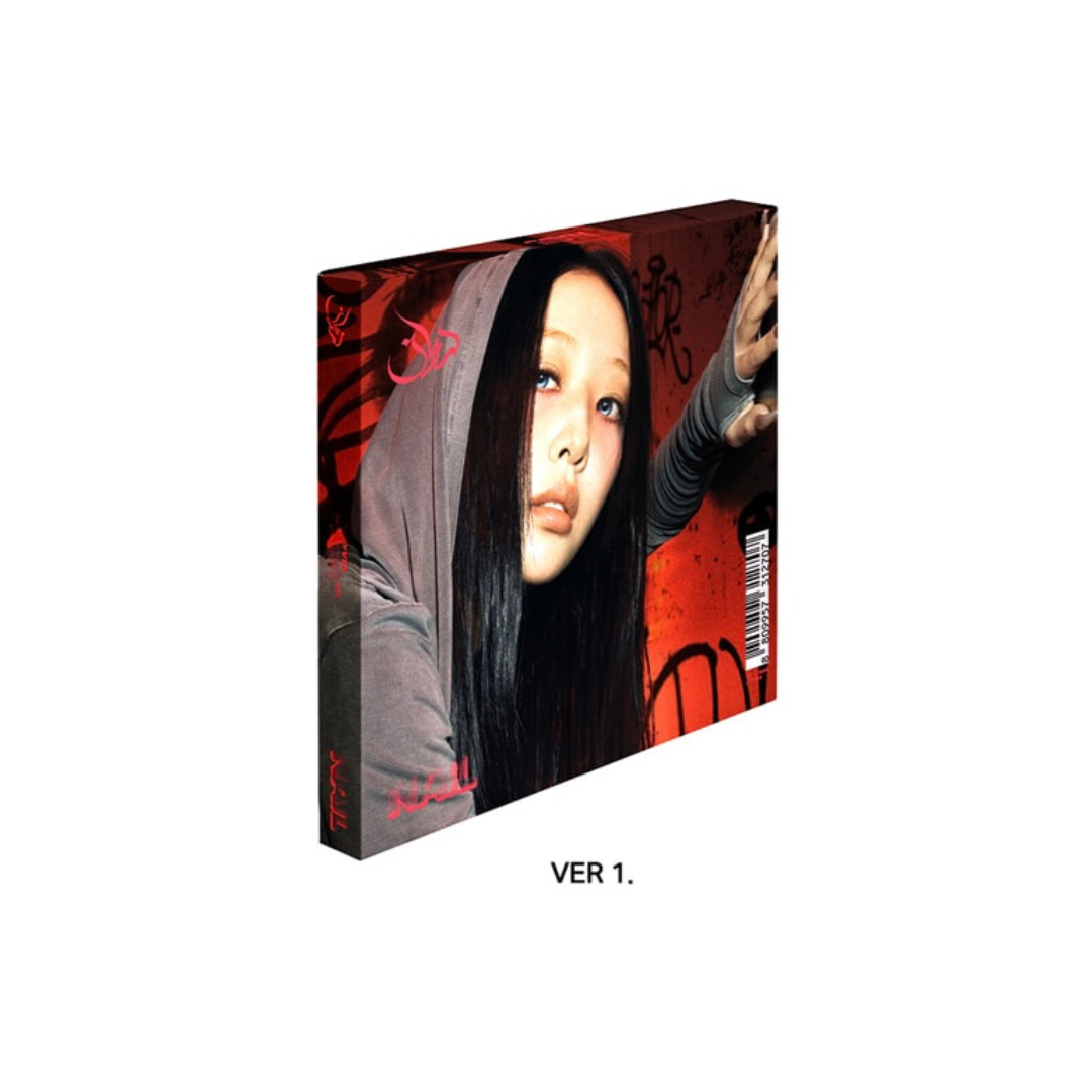 (PRE-ORDER) YVES - 4TH EP [NAIL] DELUXE VER. (2 VERSIONS) RANDOM - LightUpK