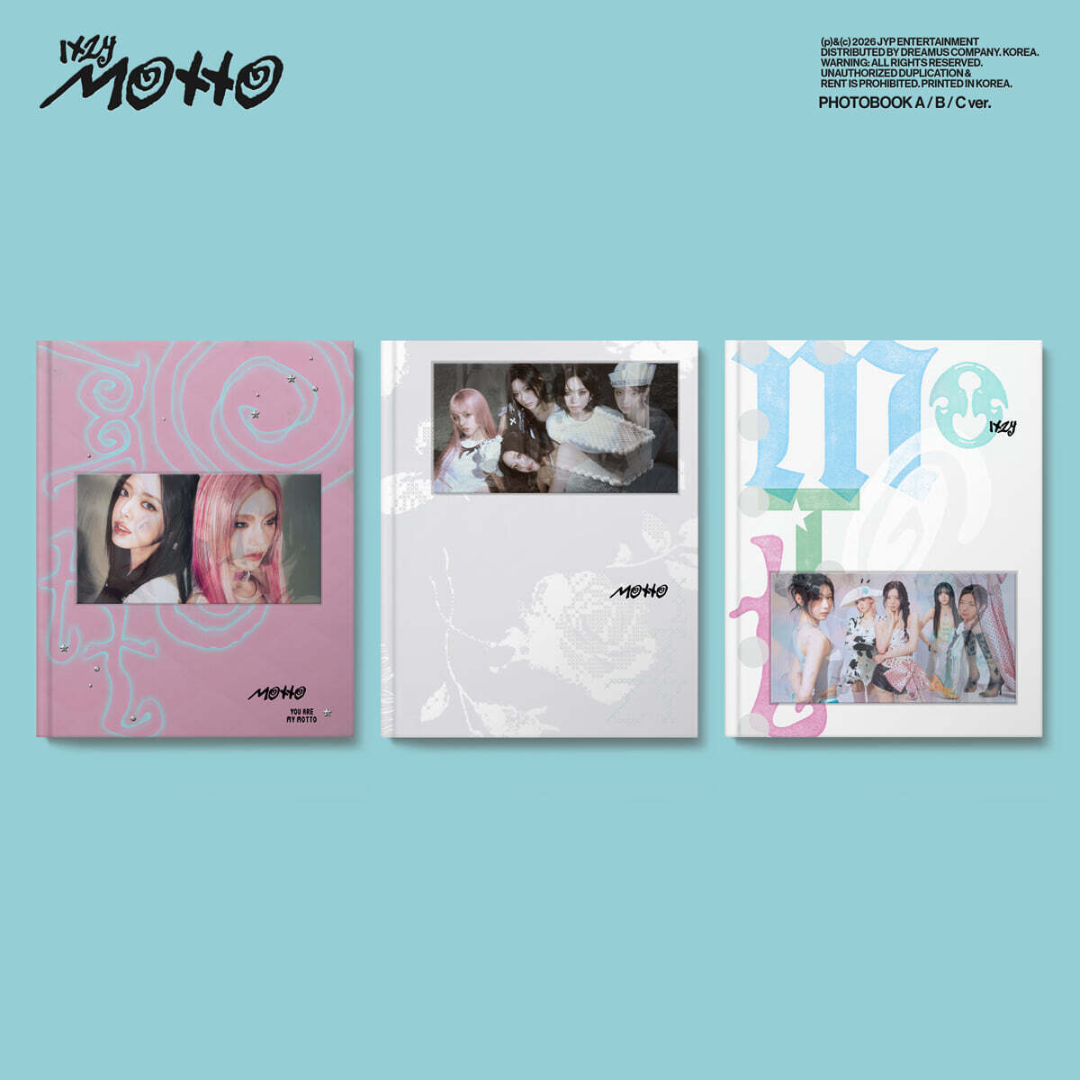 (PRE-ORDER) ITZY - [MOTTO] PHOTOBOOK VER. (3 VERSIONS) RANDOM - LightUpK