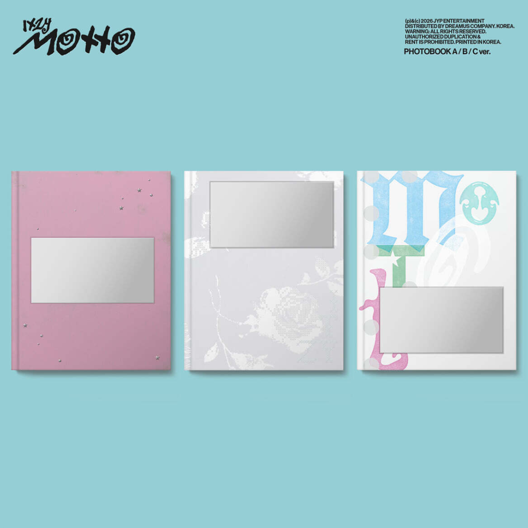 (PRE-ORDER) ITZY - [MOTTO] PHOTOBOOK VER. (3 VERSIONS) RANDOM - LightUpK