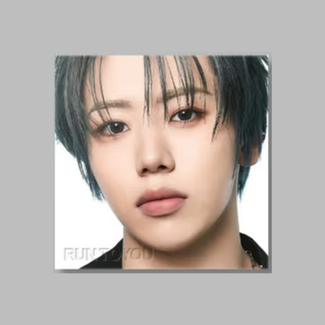 (PRE-ORDER) AHOF - 3RD MINI ALBUM [RUN TO YOU] (DIGIPACK VER.) (10 VERSIONS) RANDOM