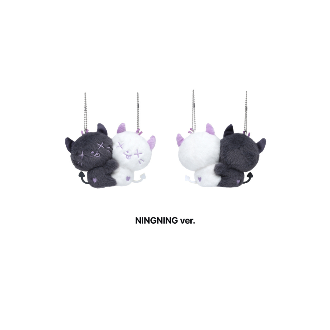 (PRE-ORDER) aespa - 16 MAGNET DOLL / 2026 aespa LIVE TOUR [SYNK: COMPLaeXITY] OFFICIAL MD (4 VERSIONS)