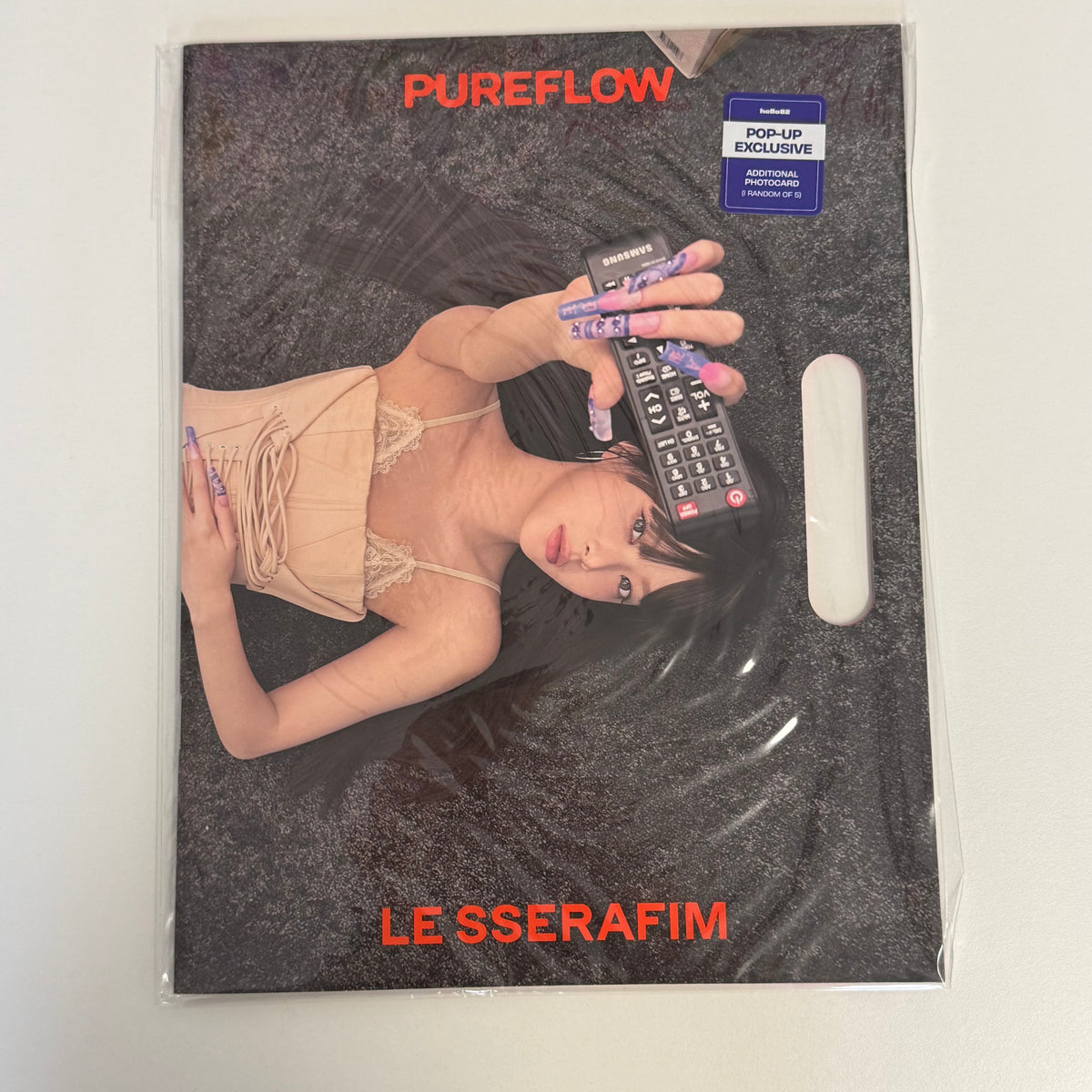 [HELLO82] [HELLO82 POP-UP EXCLUSIVE] LE SSERAFIM - 2nd Studio Album ‘PUREFLOW’ pt.1 (COMPACT ver.) (6 VERSIONS)