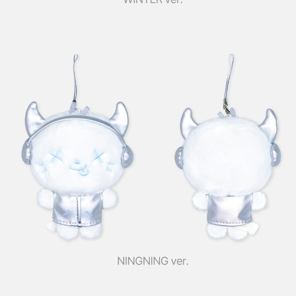 (PRE-ORDER) AESPA - 2025-26 AESPA LIVE TOUR [SYNK : AEXIS LINE] : FANLIGHT DOLL KEY RING (SILVER VER.) (4 VERSIONS) - LightUpK