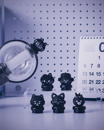 (PRE-ORDER) ENHYPEN - SPOOKY ENCHIN OFFICIAL MD - OFFICIAL LIGHT STICK DECO FIGURE (6 VERSIONS)