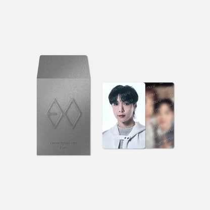 (PRE-ORDER) EXO – [REVERXE THE WORLD] MD_RANDOM TRADING CARD (2 VERSIONS) - LightUpK