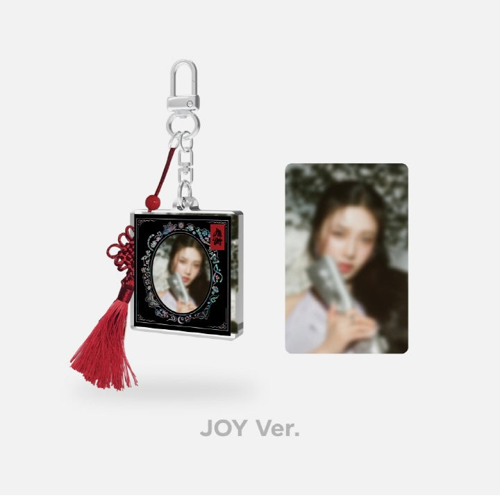 RED VELVET - [BLACK] CHILL KILL - FRAME PHOTO KEYRING (5 VERSIONS