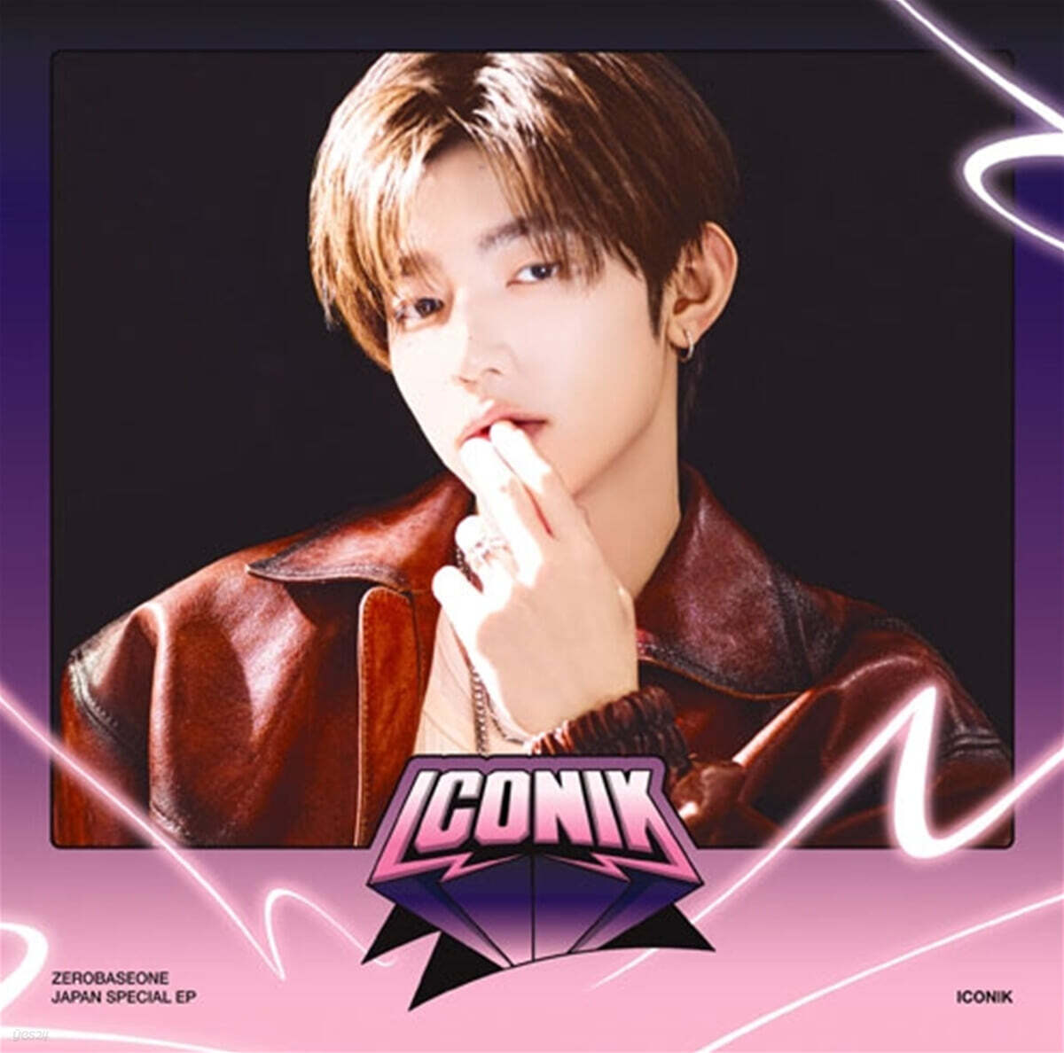 (PRE-ORDER) ZEROBASEONE - ICONIK (JAPAN SPECIAL EP) (MEMBER VER.) (9 VERSIONS) - LightUpK