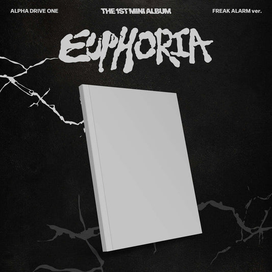 (PRÉCOMMANDE) ALPHA DRIVE ONE - LE 1ER MINI-ALBUM [EUPHORIA] VERSION FREAK ALARM.