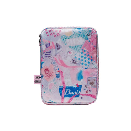 ILLIT - 1ST SINGLE ALBUM [NOT CUTE ANYMORE] (ILLIT X ASHLEY WILLIAMS POUCH VER.) (2 VERSIONS) - LightUpK