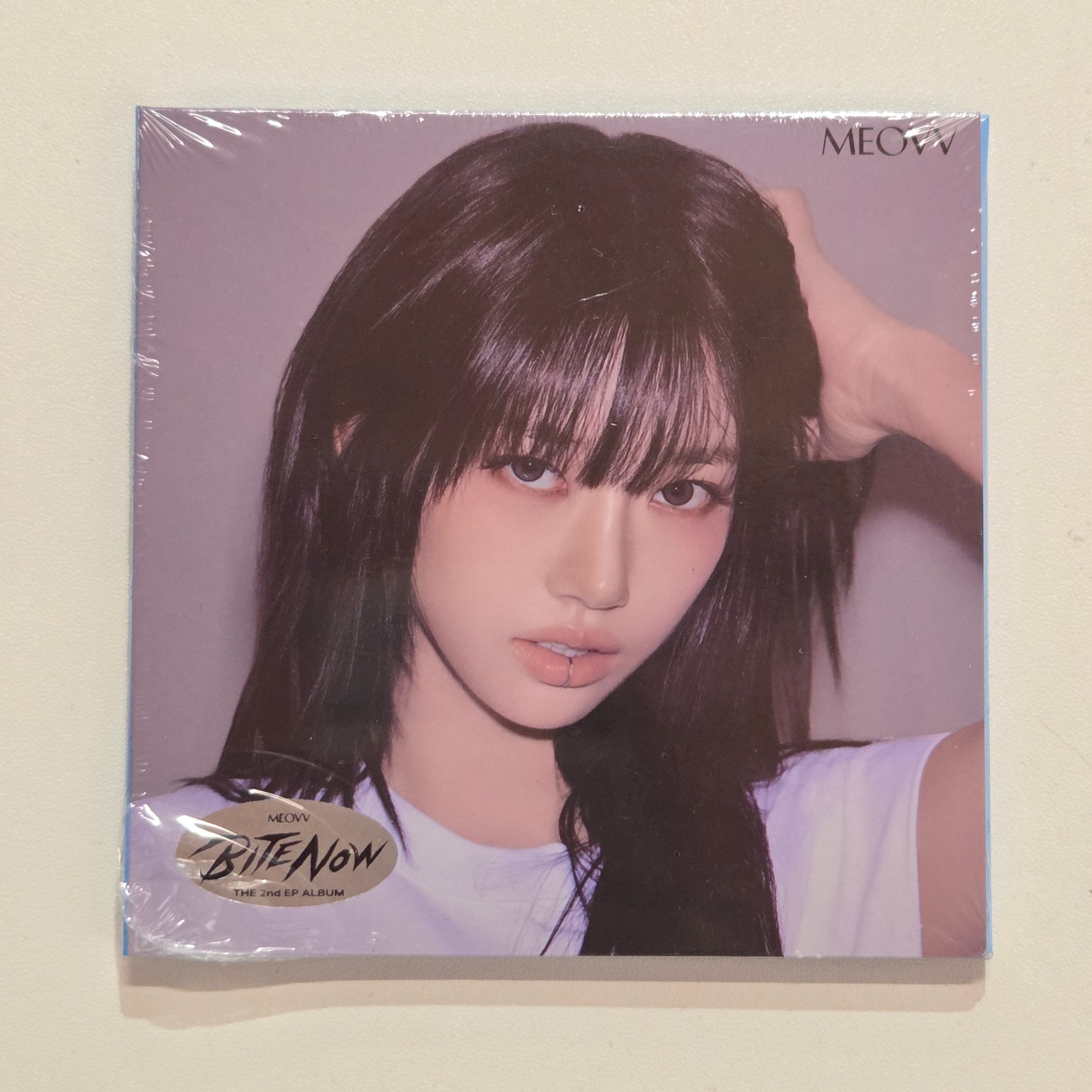 MEOVV - THE 2ND EP ALBUM [BITE NOW] (MEOVV VER.) (5 VERSIONS