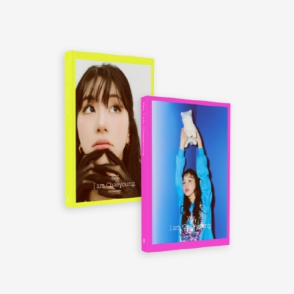 CHAEYOUNG - YES, I AM CHAEYOUNG. (1ST PHOTOBOOK) (2 VERSIONS)
